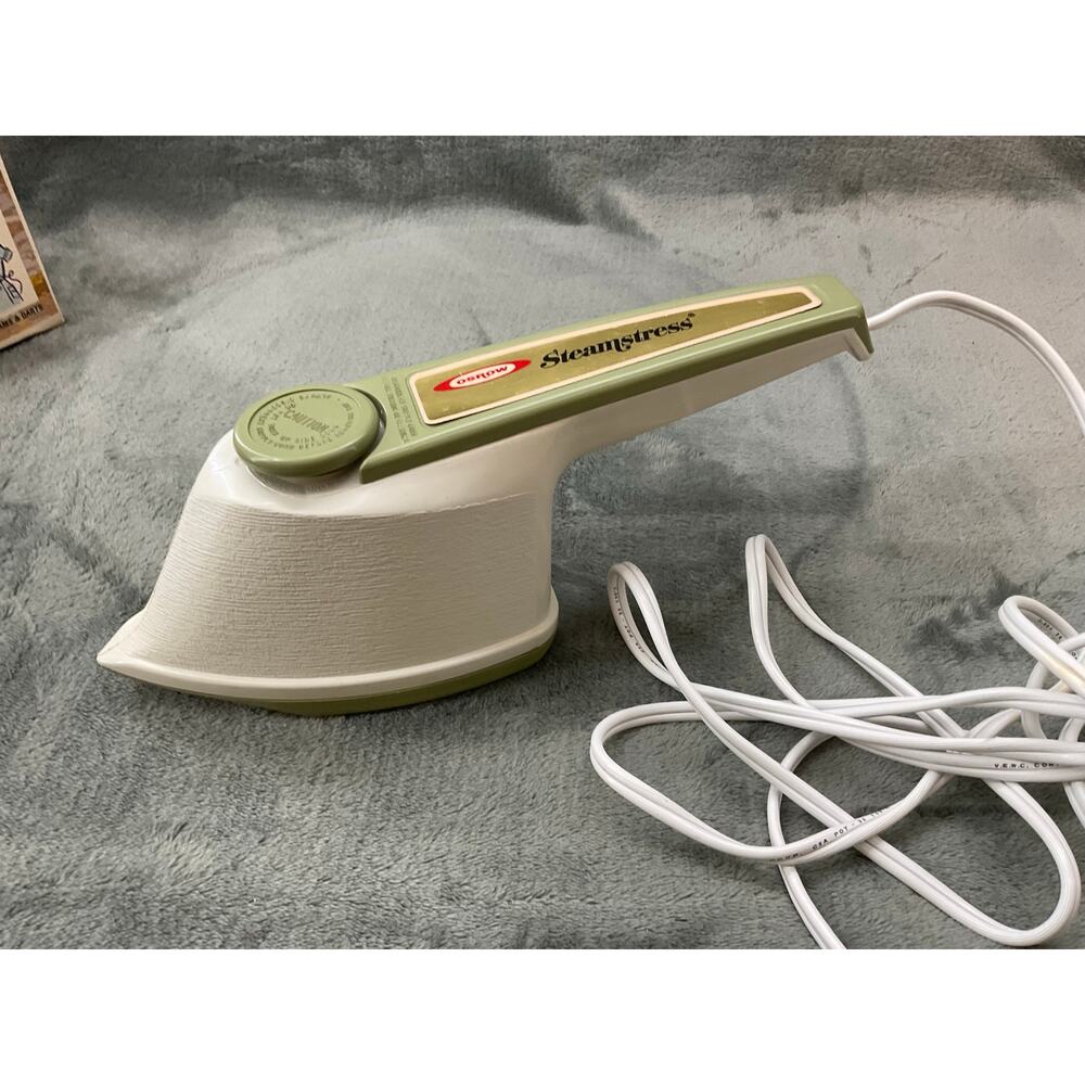 Osrow Steamstress Vintage Steam Presser SB-15 Avocado Green Original Box
